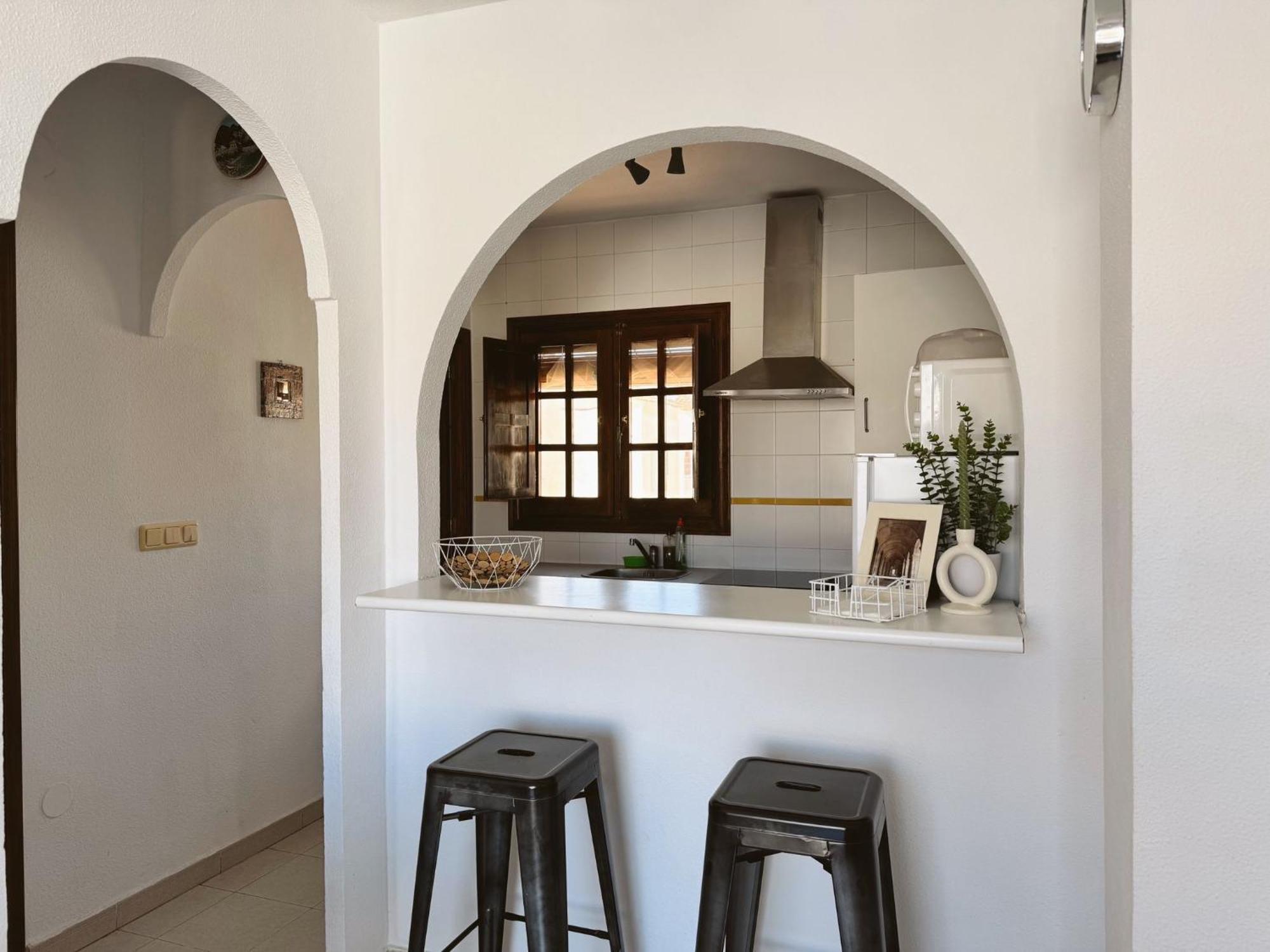 Apartment El Paraiso, 1 Bedroom 300M From The Sea トレビエハ エクステリア 写真
