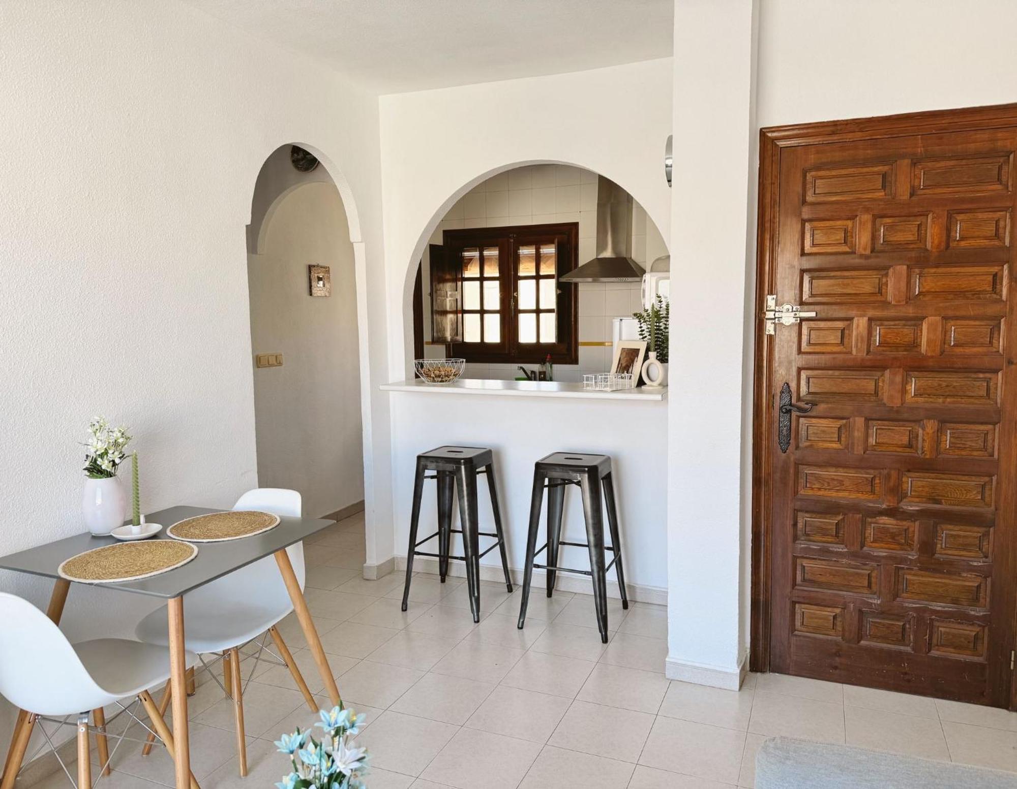 Apartment El Paraiso, 1 Bedroom 300M From The Sea トレビエハ エクステリア 写真